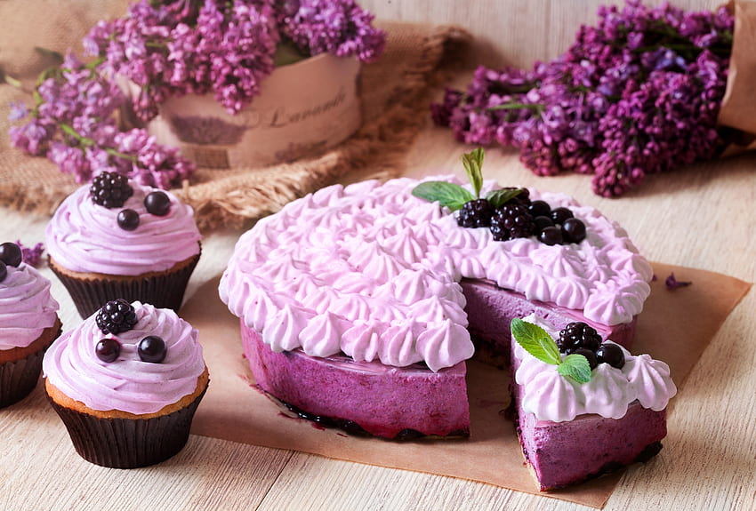 Cake and cupcakes, sweet, dessert, berry, cake, food, pink, flower, fruit, cupcake, lilac HD wallpaper