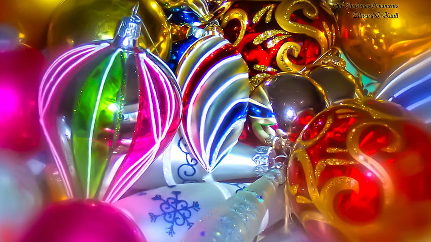 Bolas de Natal coloridas, cores, decoração, neon, natal papel de parede HD
