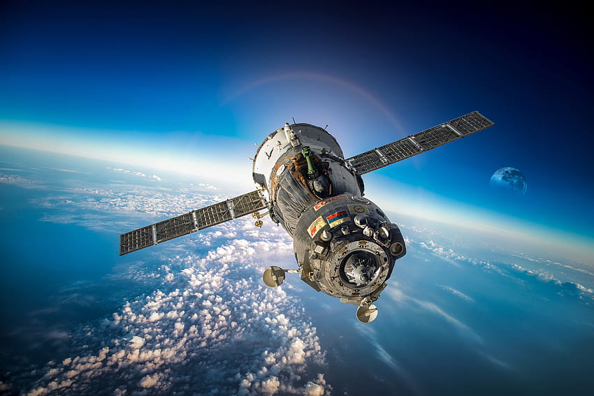 Soyuz, spacecraft, spaceship Soyuz, open space, Russia, Russian spacecraft for with resolution . High Quality HD wallpaper