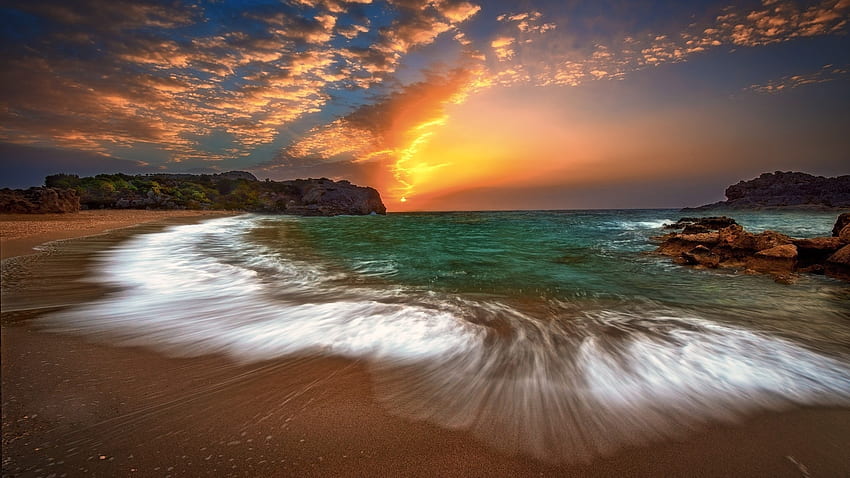 Plaża Zachód słońca, chmury, niebo, przyroda, skały, zachód słońca, plaża Tapeta HD