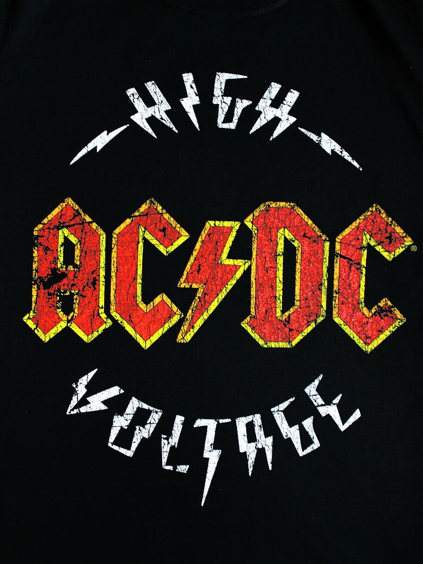AC DC High Voltage официална хард рокендрол музика черна мъжка тениска. Логота на рок групи, плакати на рок групи, рокендрол музика HD тапет за телефон