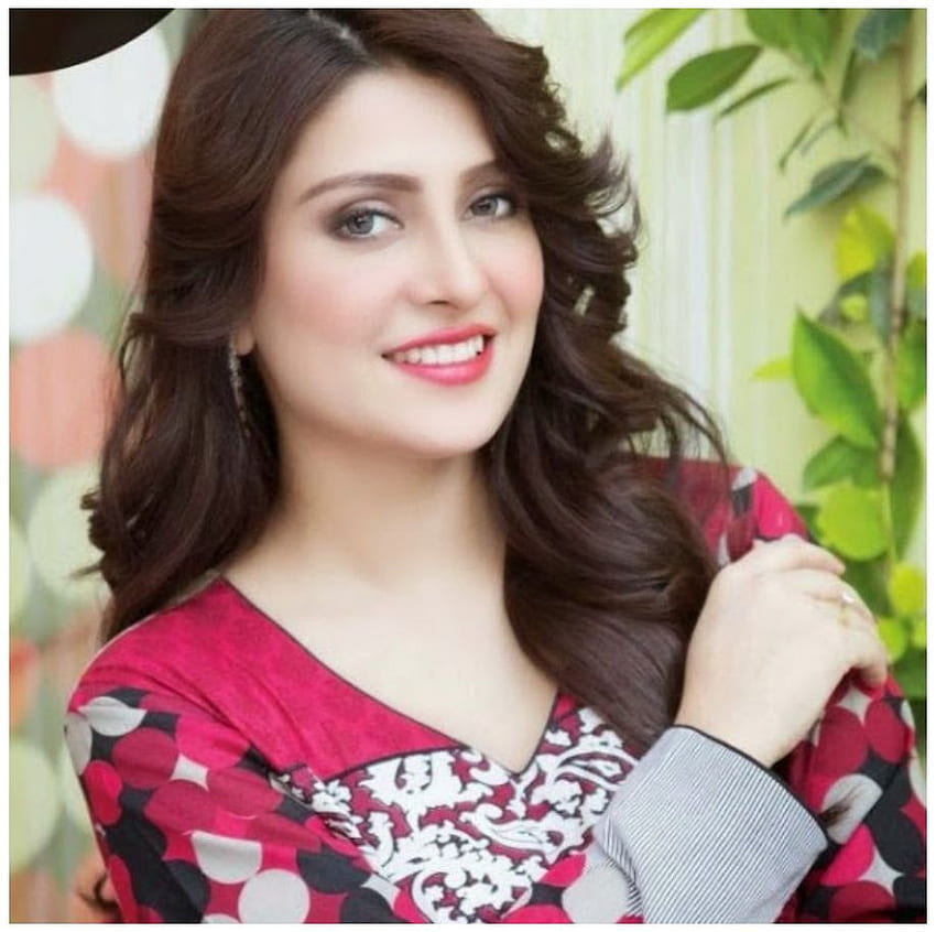 Best Ayeza Khan Hot And Hd Wallpaper Pxfuel 2127