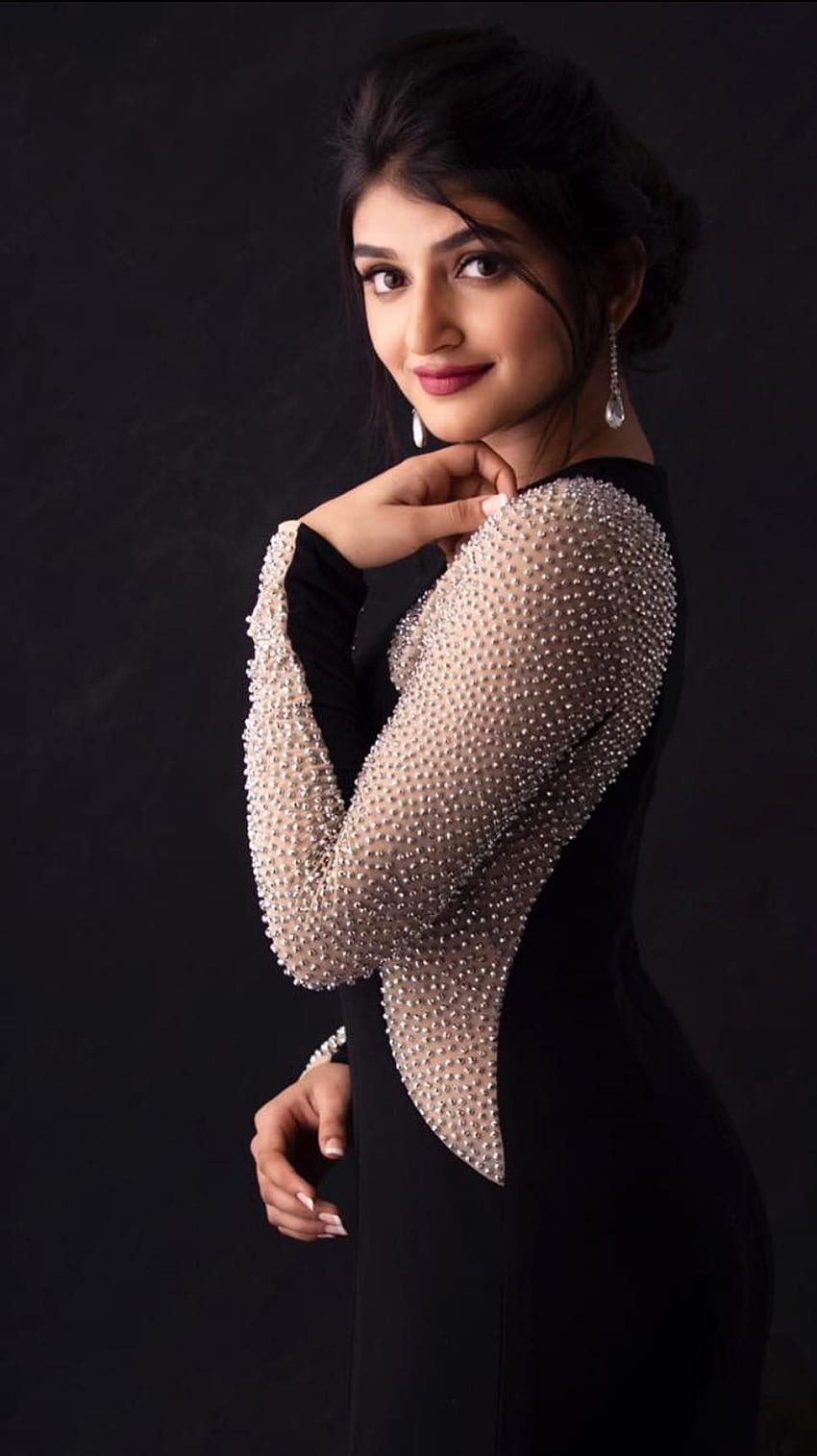 Sreeleela, telugu actress, model HD phone wallpaper