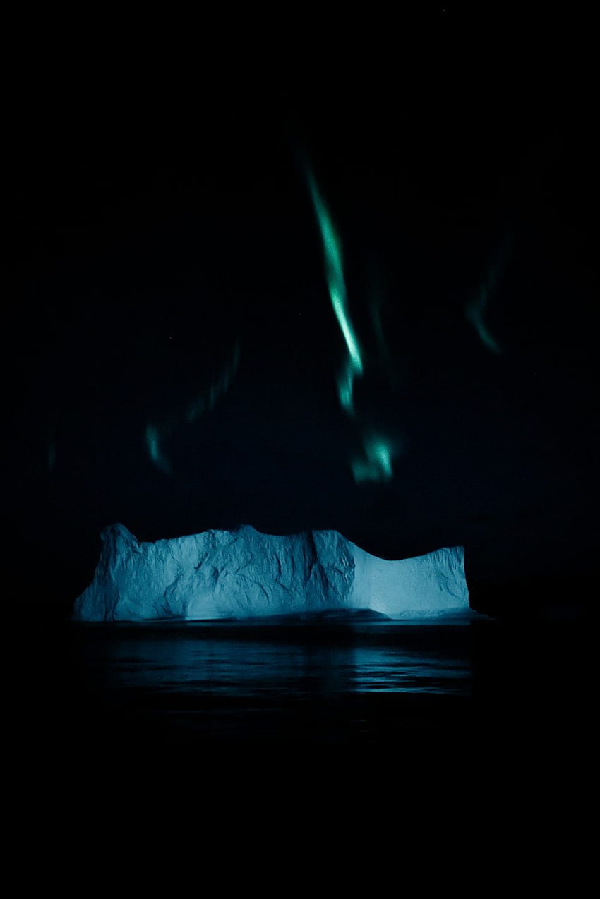 La noche en que me desperté para encontrar el norte., Iceberg en la noche fondo de pantalla del teléfono
