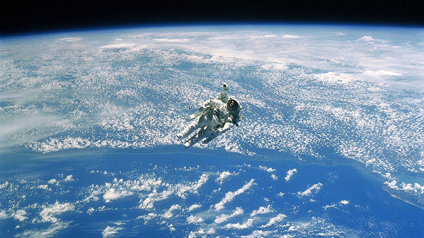 astronauta che cammina nello spazio nasa terra dallo spazio Sfondo HD