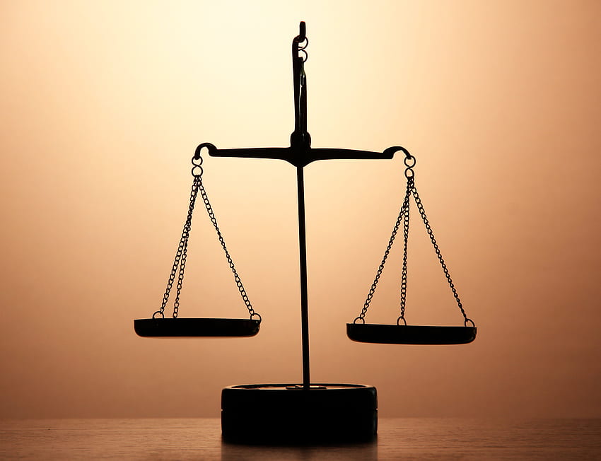 Scale d'oro della giustizia su marrone [] per il tuo, Mobile & Tablet. Esplora Scale di giustizia. La bilancia della giustizia, L'alba della giustizia Sfondo HD