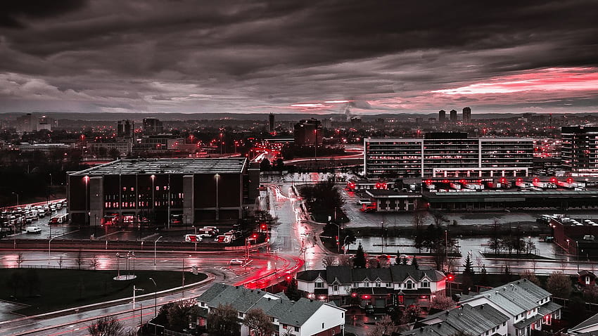 miasto, szary, mokry, po deszczu, światła, czerwony, kontrast panoramiczne tło 16:9, czerwony pejzaż miejski Tapeta HD