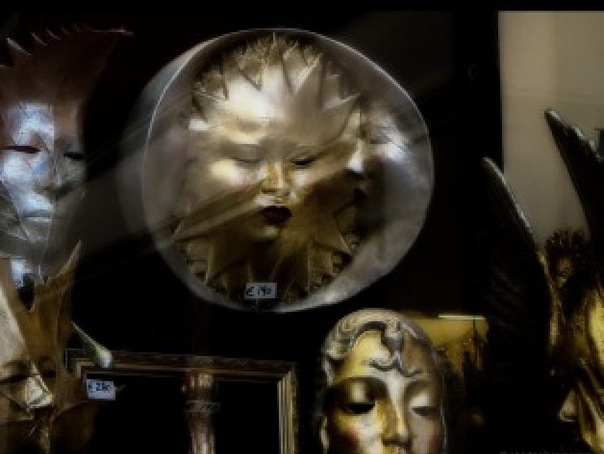 Faces in a Window, venice, shop, reflection, silver, masks, faces, italy, gold HD wallpaper