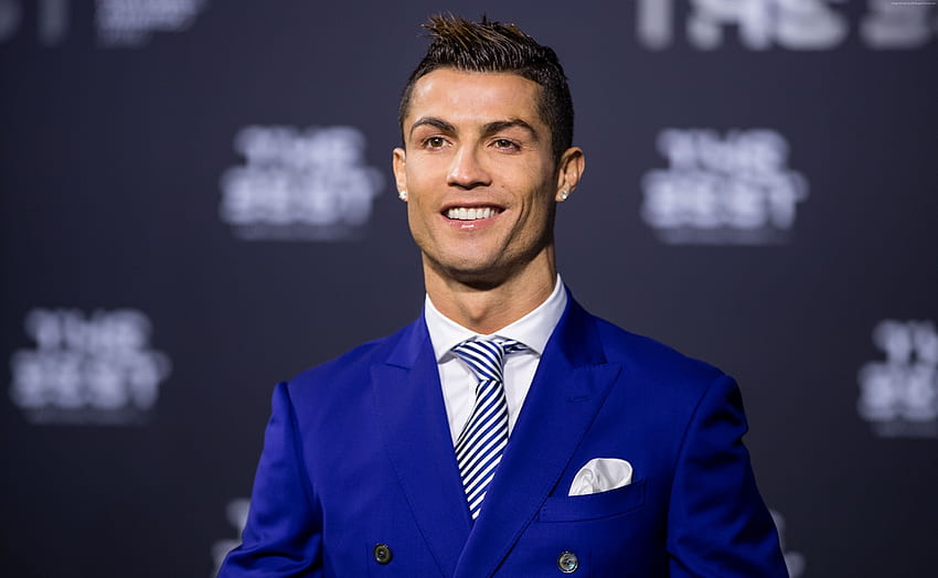 Cristiano Ronaldo, piłka nożna, celebryta, uśmiech Tapeta HD