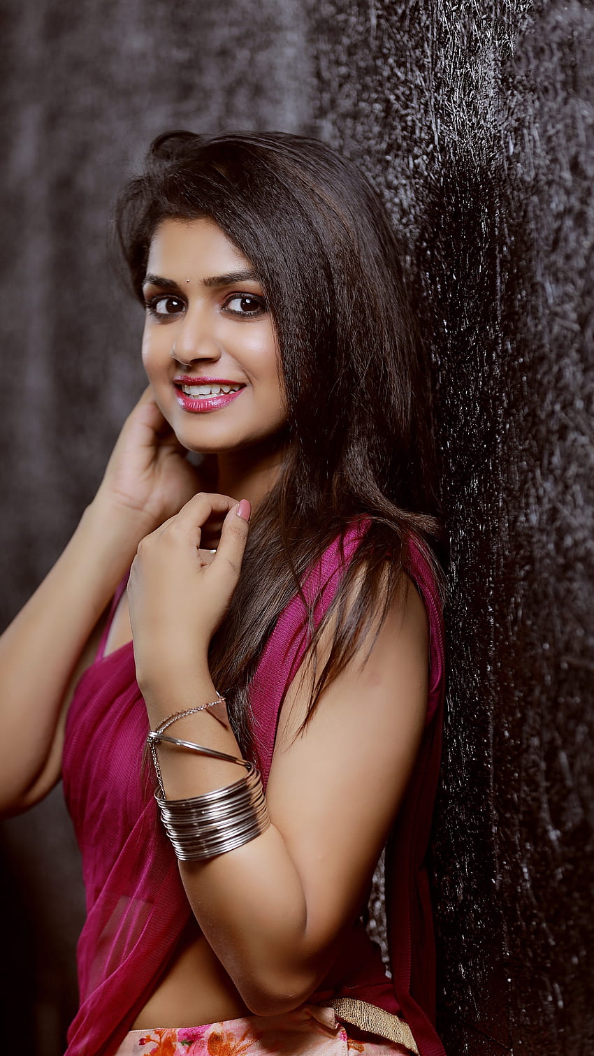 Sanjana anand、カンナダ語の女優、美しい HD電話の壁紙