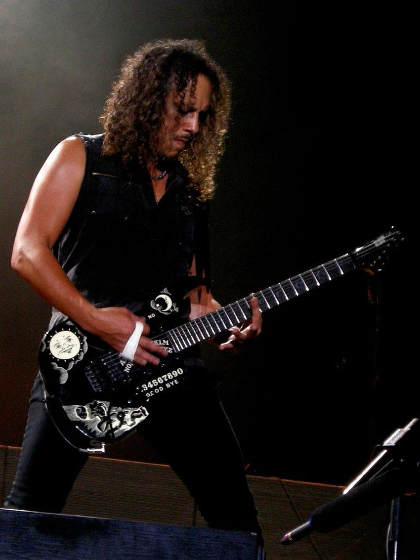 Kirk Hammett - Kirk Hammett con la sua chitarra Ouija - Sfondo del telefono HD