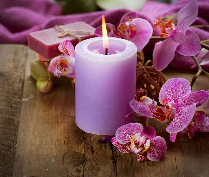 Violet, bougies, fleurs, ouroke, orchidées Fond d'écran HD