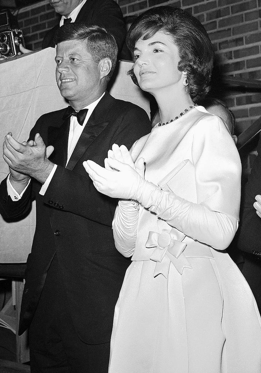 Iconic outfits former First Lady Jackie Kennedy wore, Jacqueline ...