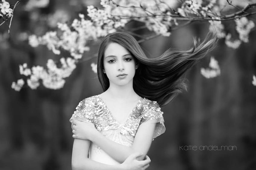 Your eyes give me the world., gorgeous face, black and white, flowers, girl, spring HD wallpaper