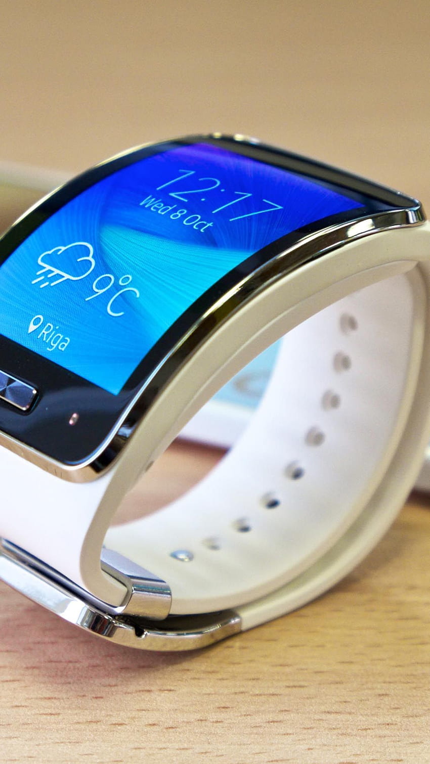 Concept Sunday: HTC One Watch W1 - EyeOnMobility