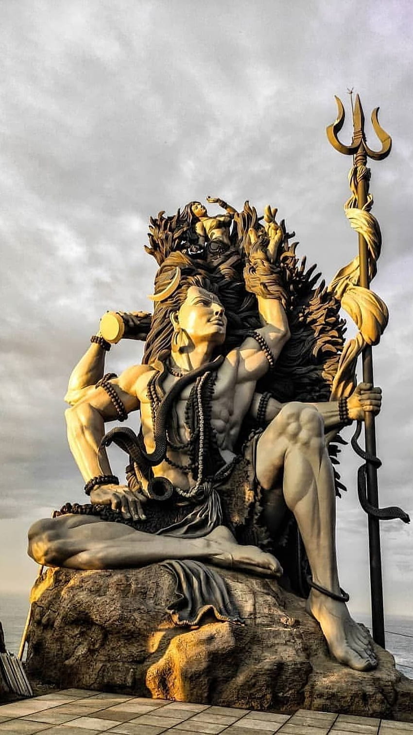 Shiva, templo de Kerala, estatua fondo de pantalla del teléfono