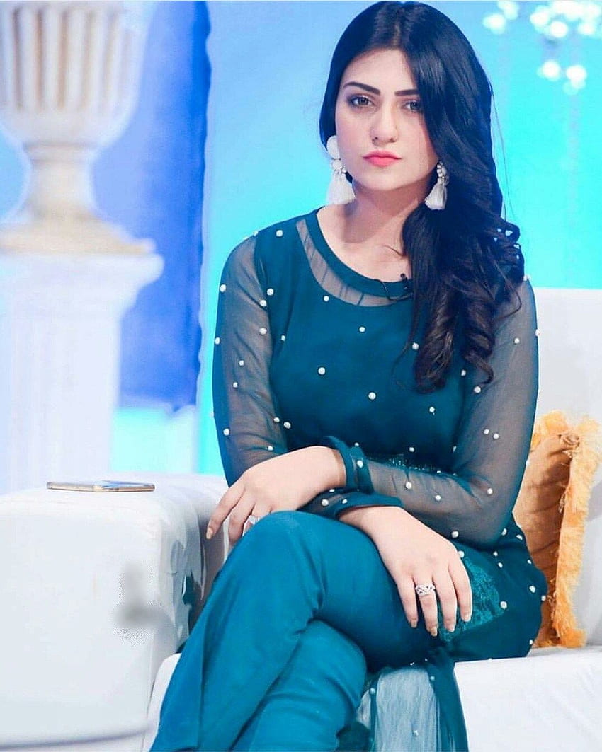 Sara Khan Wedding Pakistani Actress - HD phone wallpaper
