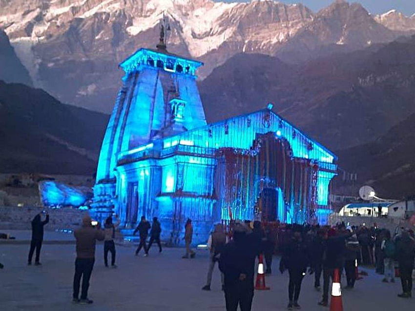 El templo de Kedarnath cierra durante el invierno en medio de nuevos períodos de lluvia y nevadas - The Economic Times fondo de pantalla