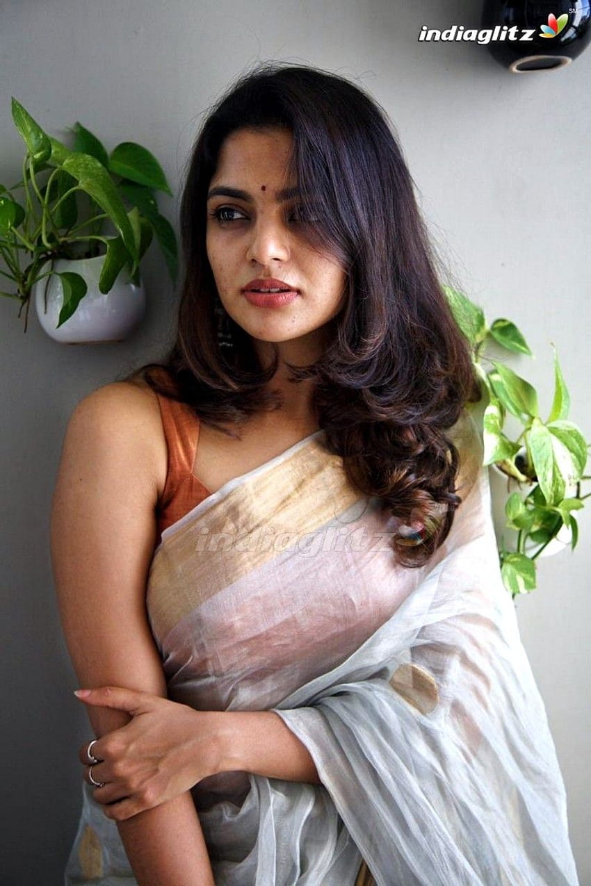 Никхила Вимал - Тамилска актриса , , галерия, кадри и клипове HD тапет за телефон