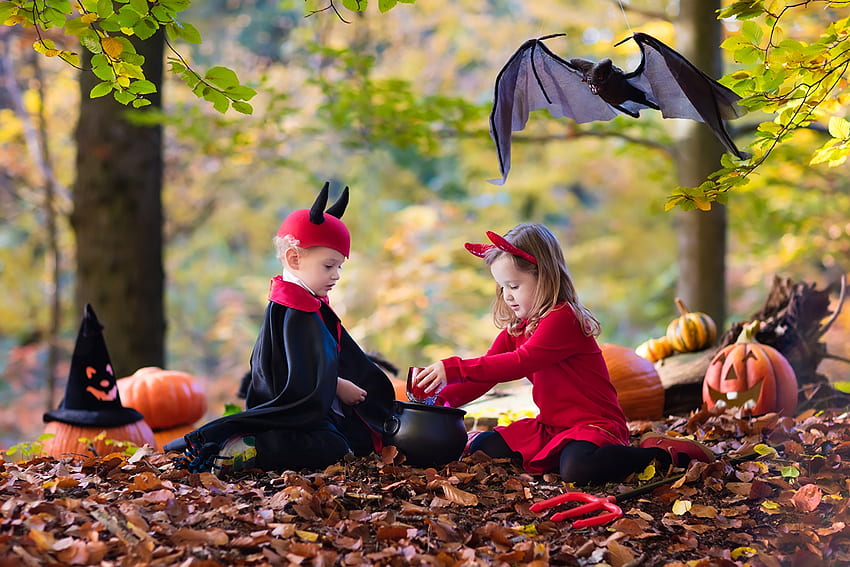 Wesołego Halloween!, dzieci, rogi, nietoperz, dziewczyna, copil, demon, czarownica, halloween, chłopiec, kostium, dynia, garnek Tapeta HD