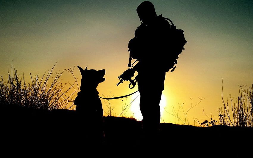 中小企業と新興企業: 信頼を育み、忠誠心を育てる - クラウドスプリング ブログ。 軍用犬、軍用犬、軍用犬、犬のシルエット 高画質の壁紙