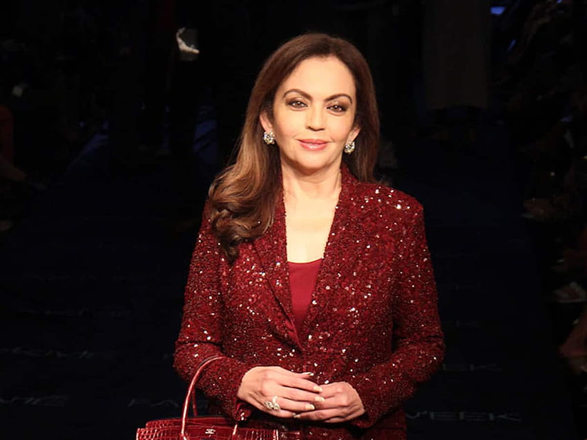 You will be shocked to know the cost of Nita Ambani's phone HD wallpaper
