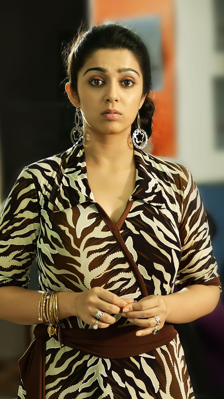 Charmi Kaur, atriz telugu Papel de parede de celular HD