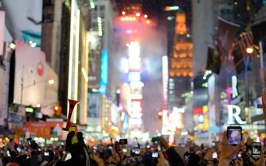 Fun, Things to do for New Year's. Travel + Leisure, Times Square New Year HD wallpaper