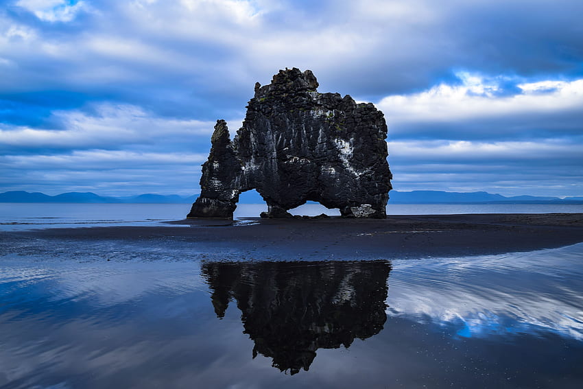 Nature Sea Rock Shore Bank Iceland Basalt Rock Khvitserkur