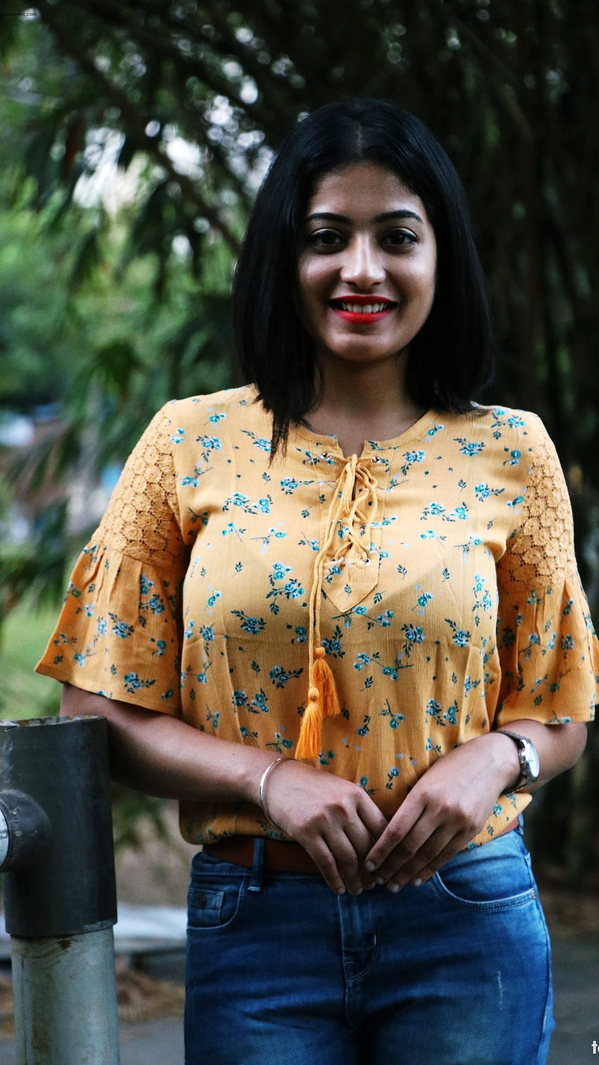 Anjali Nair, actriz, modelo fondo de pantalla del telÃ©fono | Pxfuel