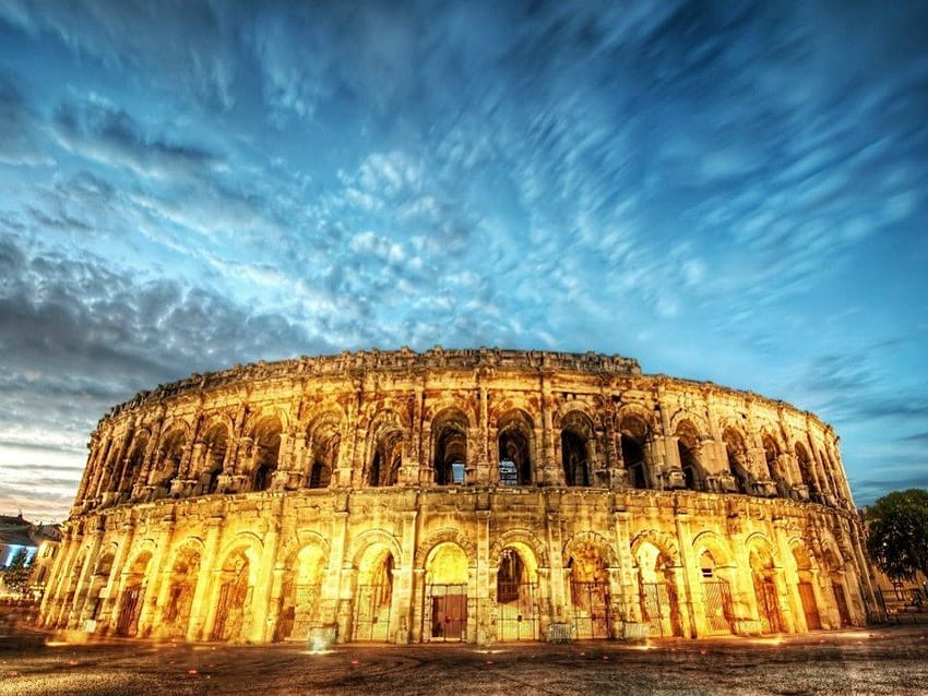 Колизеум Арен де Ним - Франция, нощ, амфитеатър, рим, римски, империя, светлини, руини, древен HD тапет