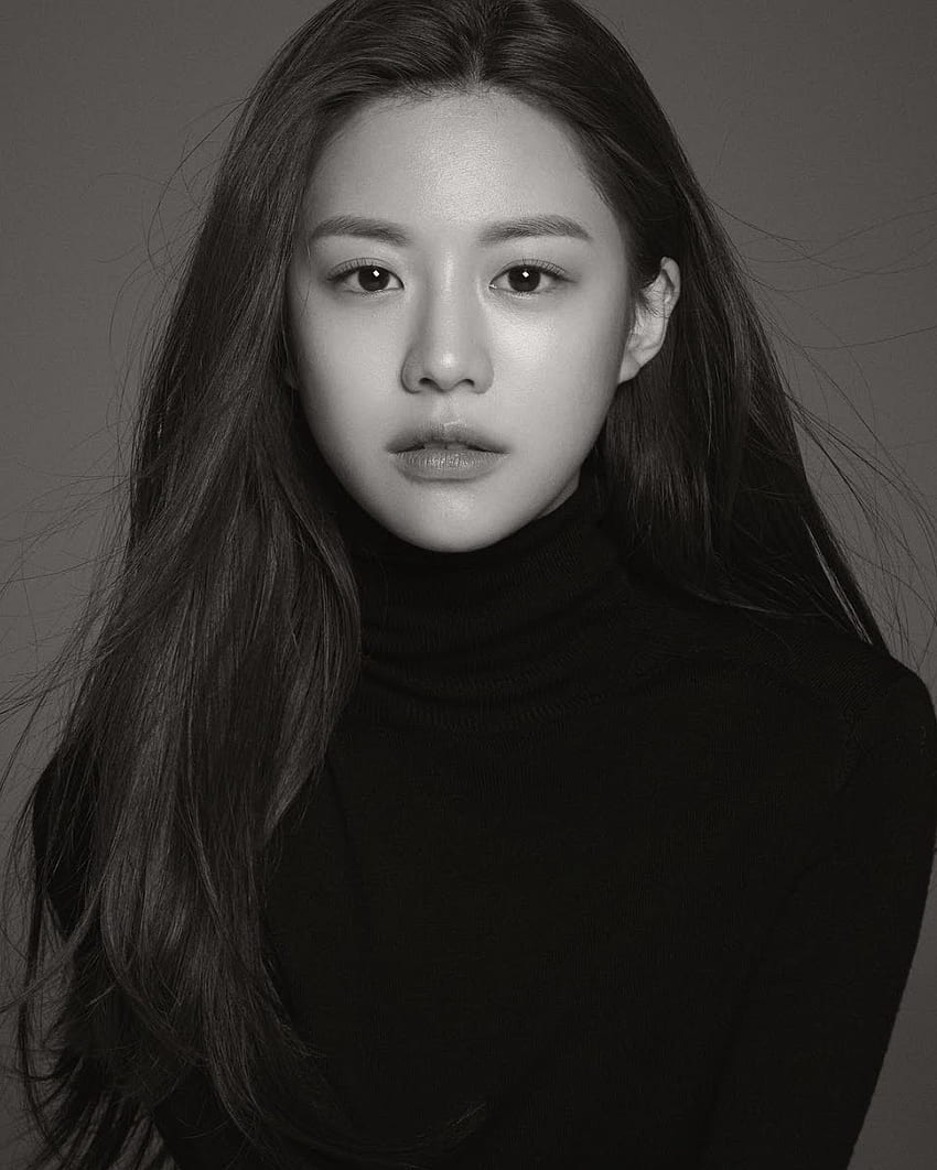 Schauspielerinnen, deren Profil dank ihrer atemberaubenden Visuals zu heißen Themen wurde, Go Yoon Jung HD-Handy-Hintergrundbild