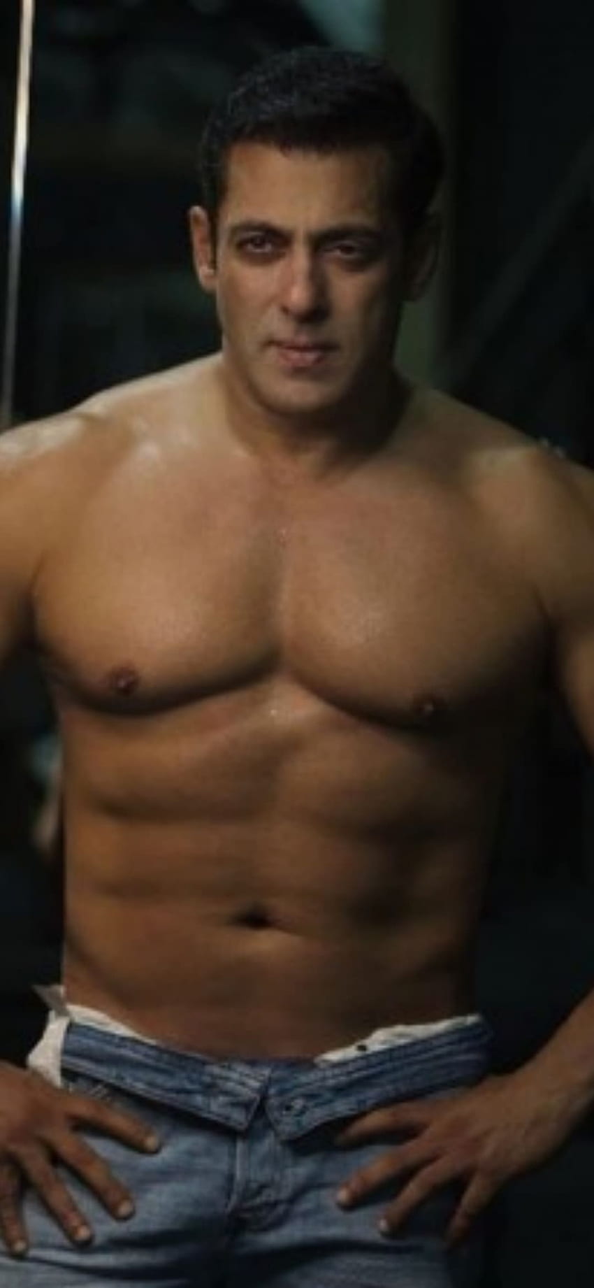 Salman Khan : 2020'de Salman Khan'ın, Salman Khan Body HD telefon duvar kağıdı