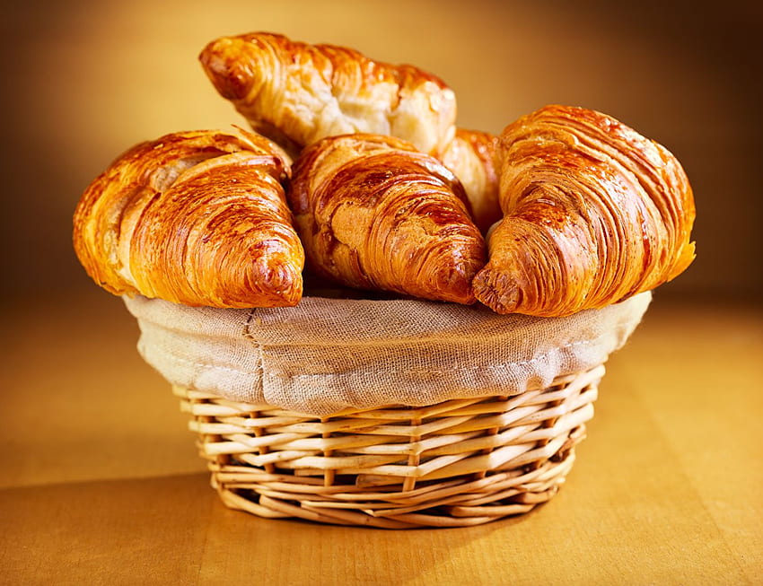 Croissant Wiklinowy kosz Jedzenie Tapeta HD