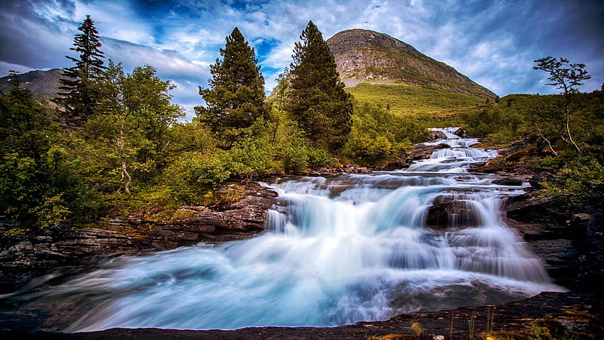 Romsdalen, Norvegia, nuvole, paesaggio, alberi, cascate, cielo, acqua, rocce, montagna Sfondo HD