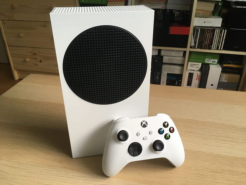 Xbox Series S unboxing: Here's how it looks next to the Series X and the Xbox One X HD wallpaper
