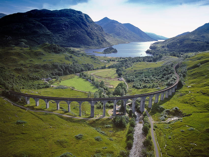Wiadukt Glenfinnan, Szkocja Miejsce rozsławione w pociągu Harry, Hogwart Express Tapeta HD