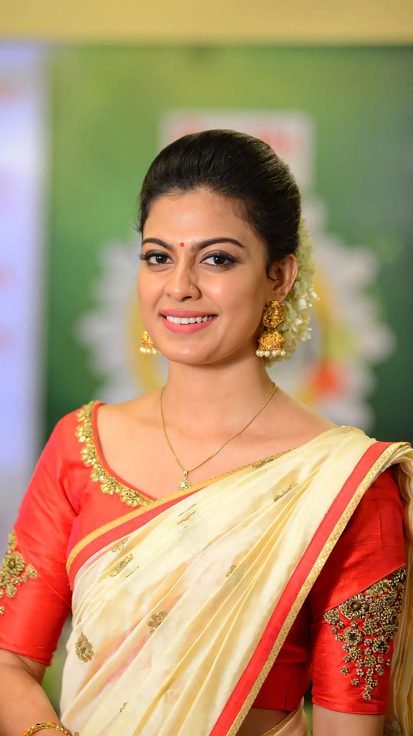 Anusree, Malayalam-Schauspielerin, Saree-Schönheit HD-Handy-Hintergrundbild