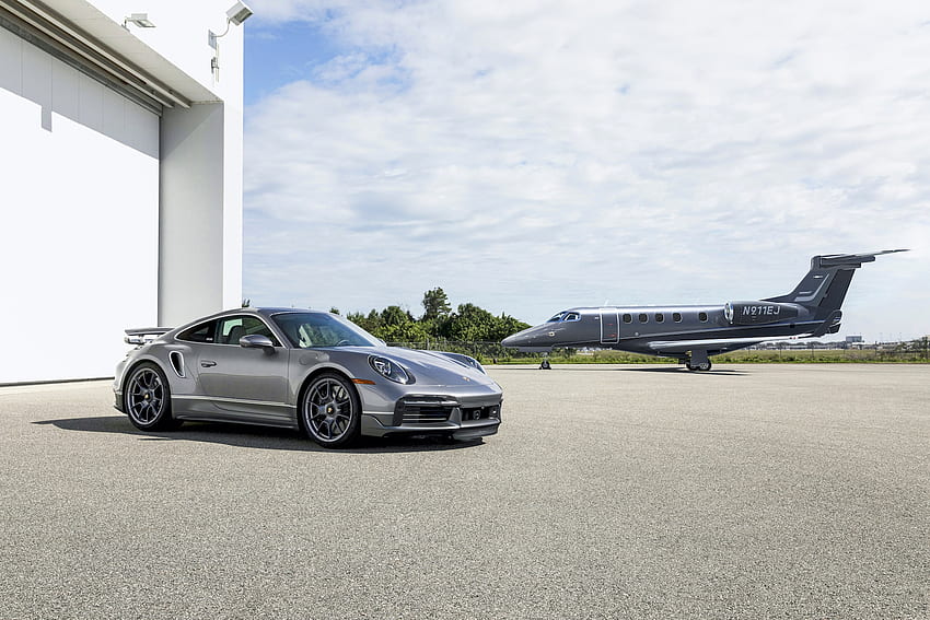 Za 15 milionów dolarów kupisz teraz pakiet prywatnego odrzutowca Porsche 911, prywatny odrzutowiec i samochód Tapeta HD
