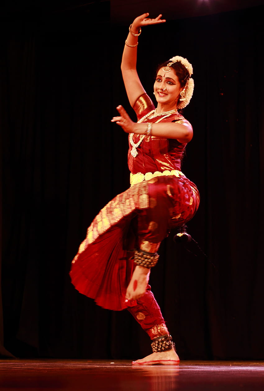Културна школа - Бхаратнатям, Табла, Карнатик Вокал, Класически индийски танц HD тапет за телефон