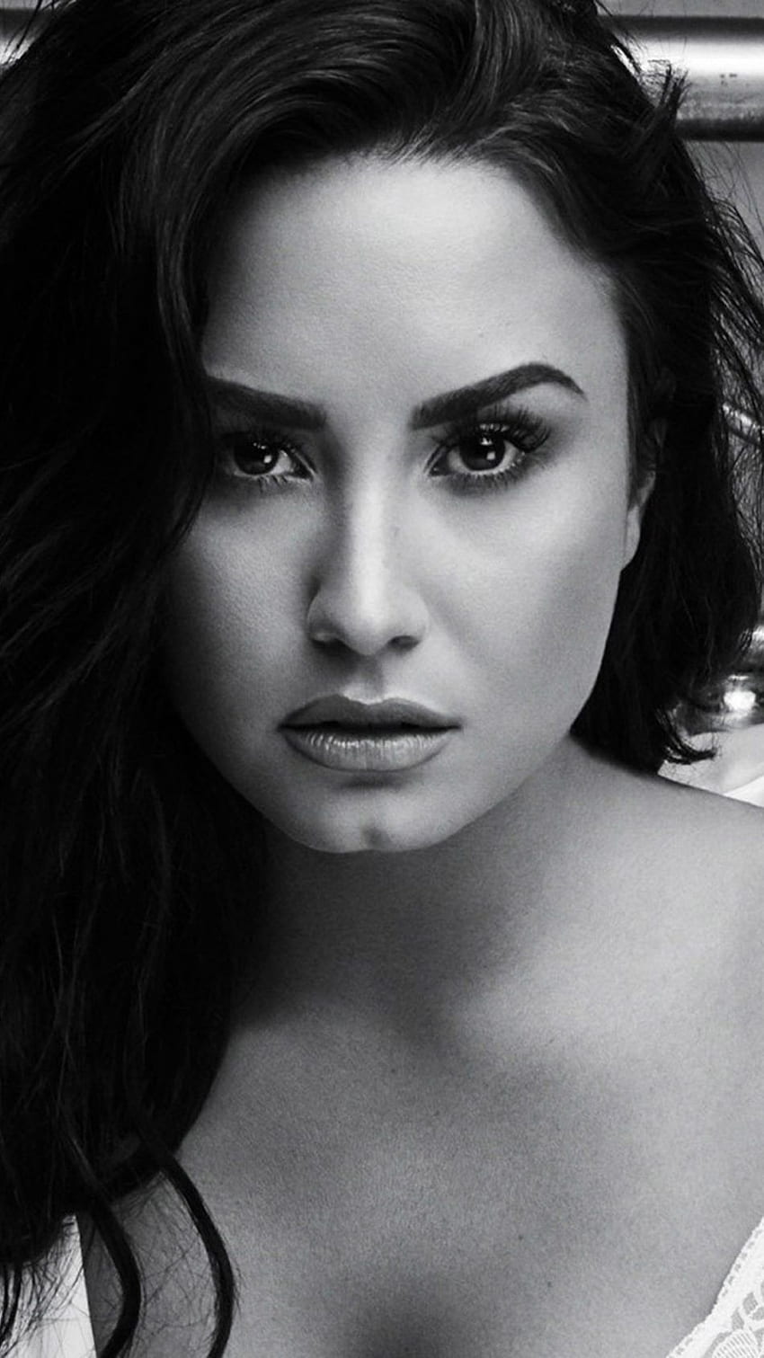 Demi Lovato Hot Black & White hoot Pure HD phone wallpaper | Pxfuel