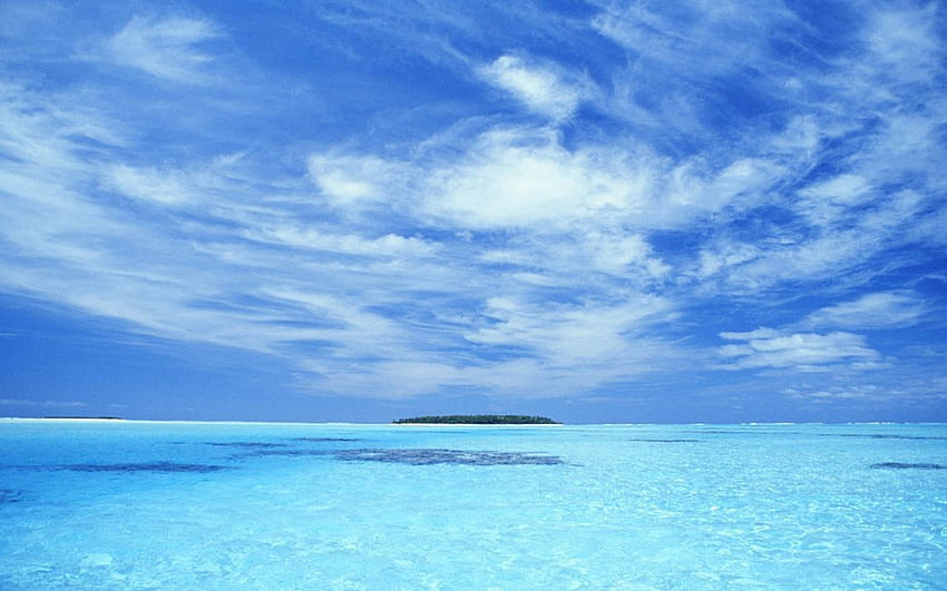 Água limpa em um lago com céu claro e nuvens - Desgin, Clear Sky papel de parede HD