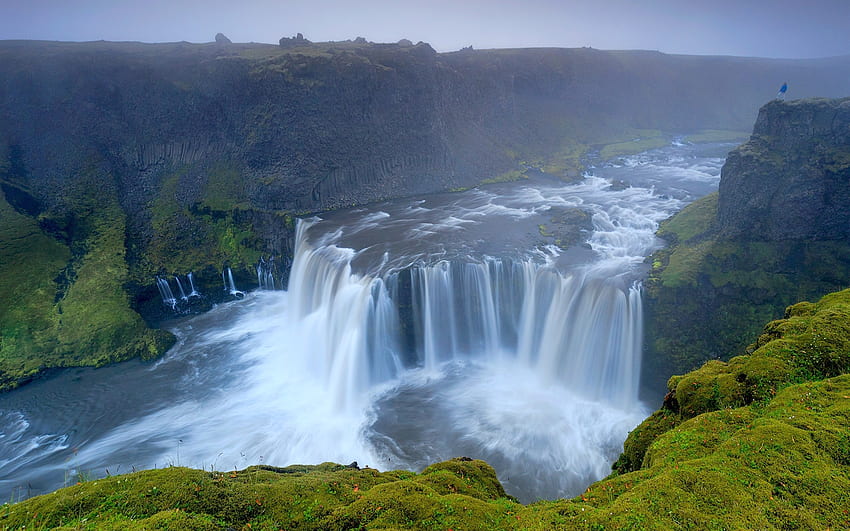 Unknown Waterfall from the Highlands of Iceland, iceland, highlands, waaterfall, nature HD wallpaper