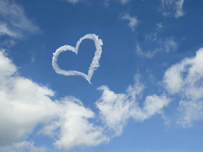 Heart Shaped Cloud. Clouds, Birtay In Heaven, Heart In Nature HD wallpaper