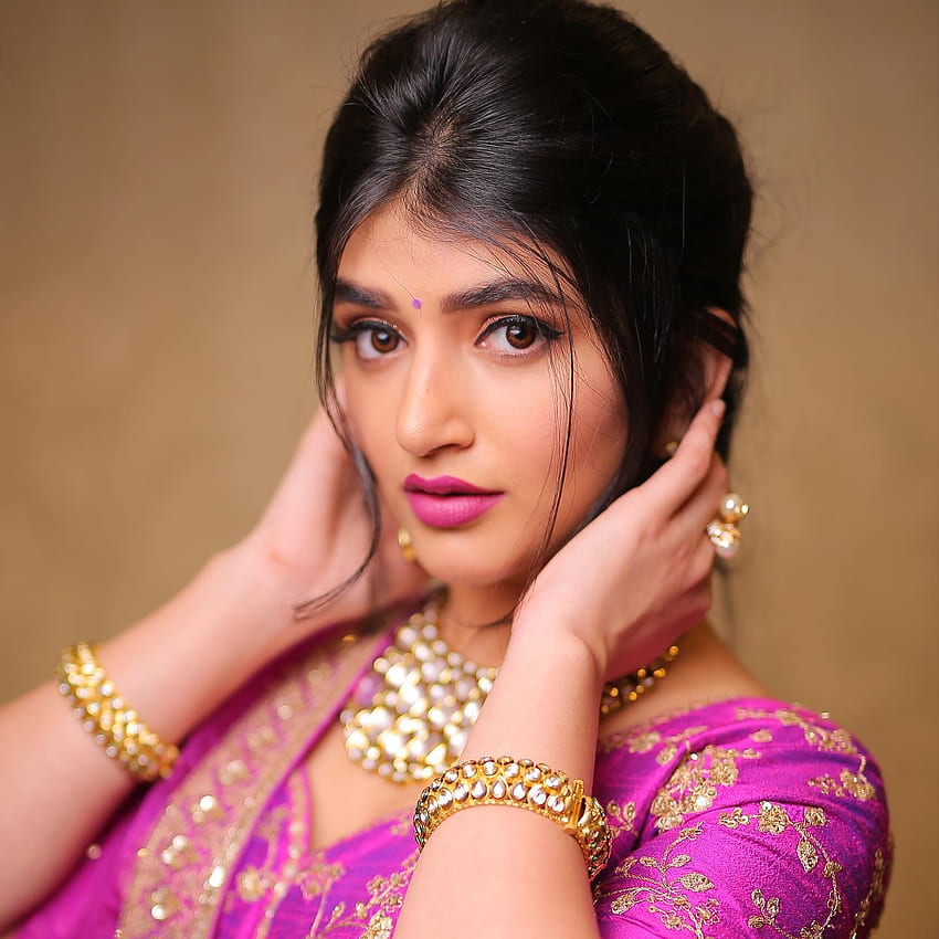 Sreeleela, nariz, sari, atriz Telugu Papel de parede de celular HD
