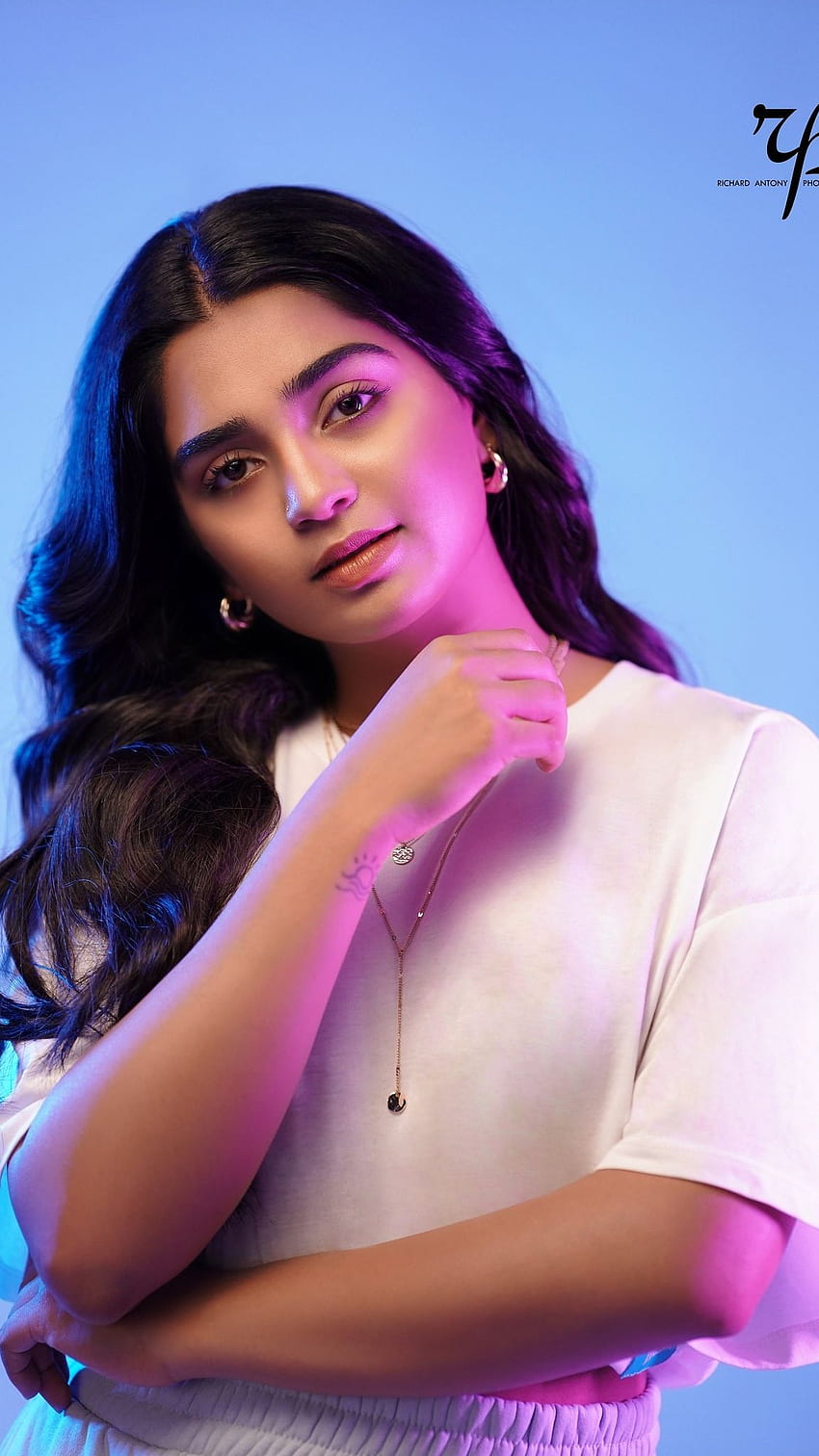 Gouri Kishan, tamilische Schauspielerin HD-Handy-Hintergrundbild