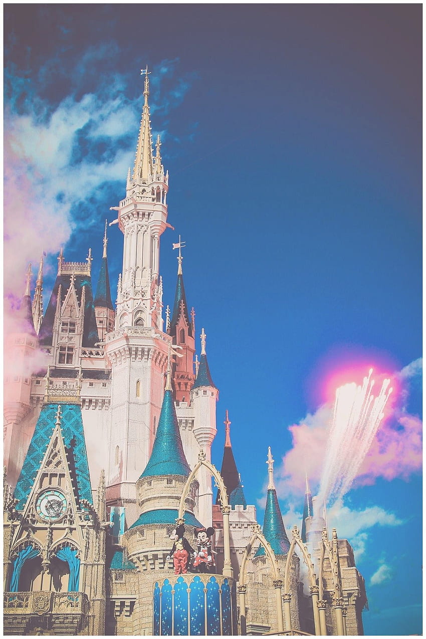 Disney World Cinderella Castle, Christmas Disney Castle HD phone wallpaper