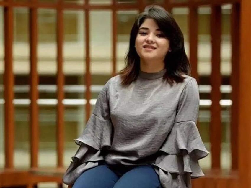 Zaira Wasim deletes Twitter and Instagram account after social media row. Hindi Movie News - Times of India HD wallpaper