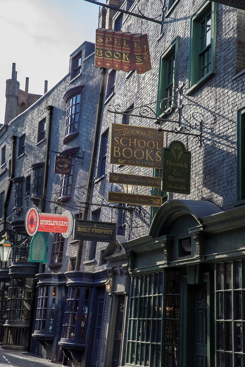 Wizarding World Expansion: See High Res Diagon Alley, Harry Potter Diagon Alley HD phone wallpaper