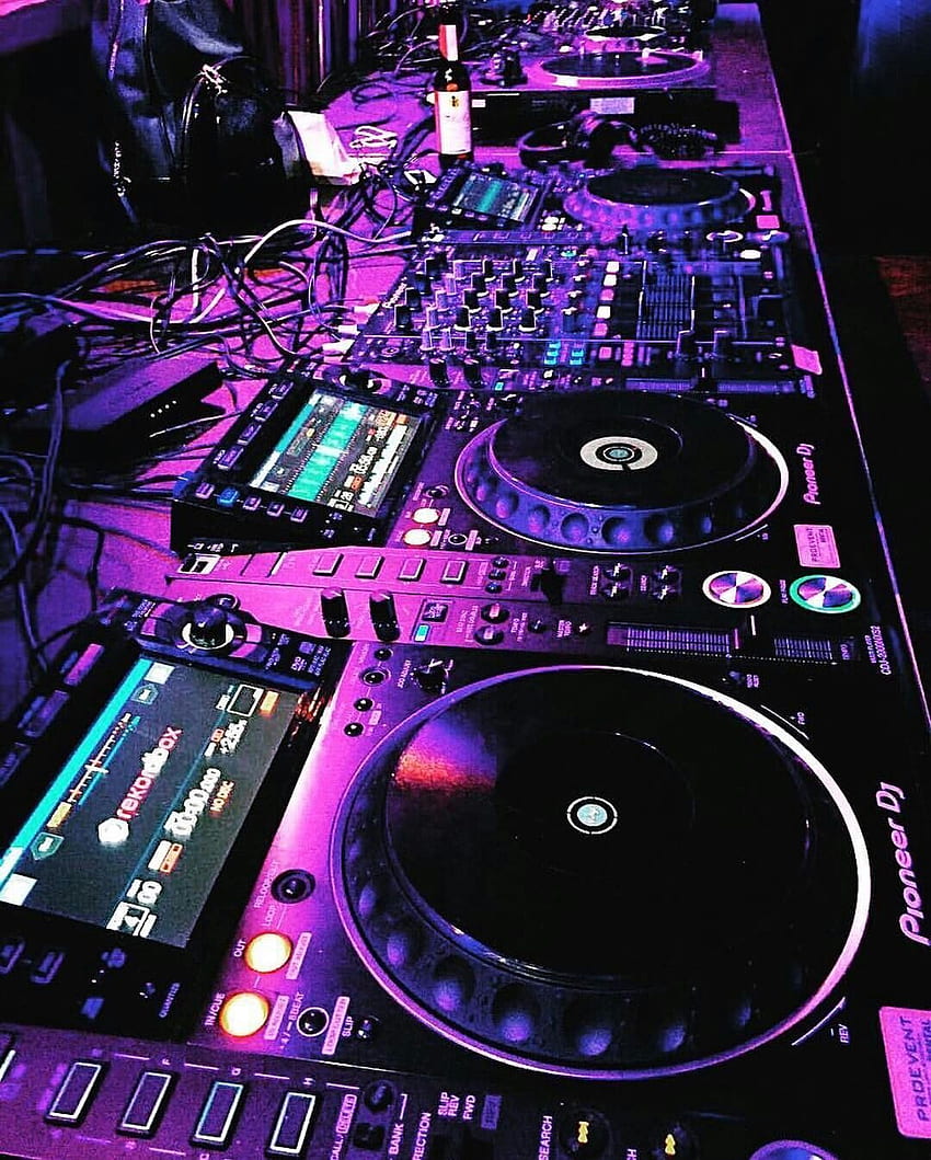 Eric Baird on Pioneer Dj️ ♬ Female Dj. Dj , Music aesthetic, Dj setup, DJ System HD phone wallpaper